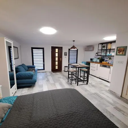 Benyecske Chill & Apartment